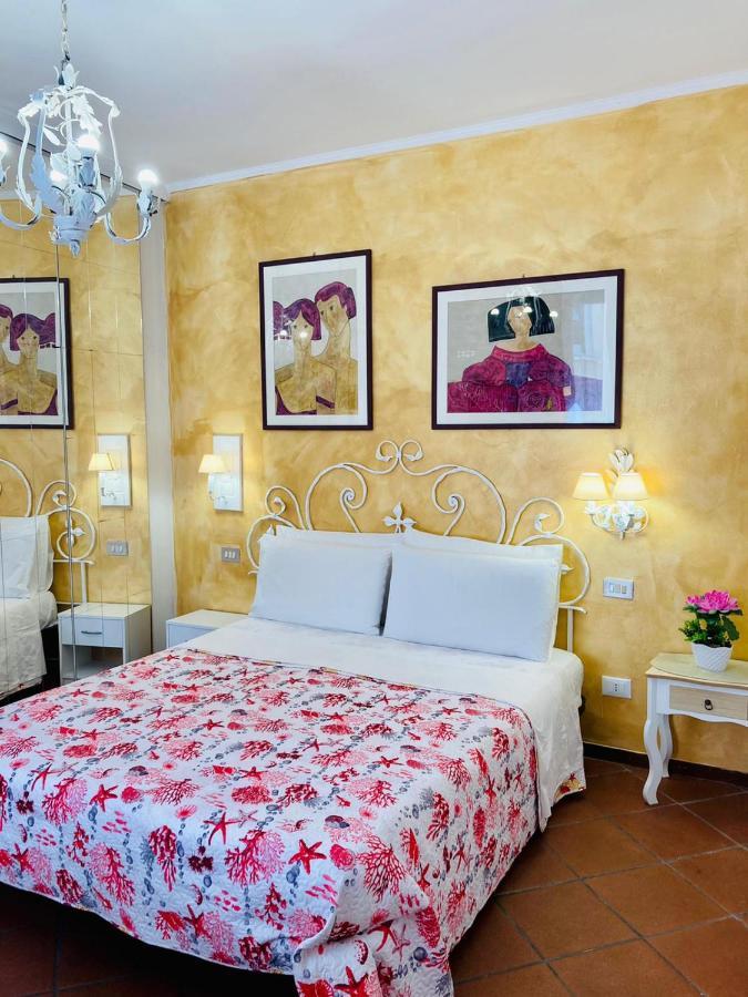 Appartamento Anna Sul Lago Di Garda - Citycenter Desenzano Del Garda Eksteriør billede